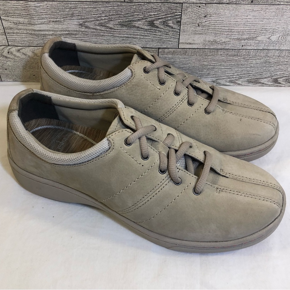 Dansko Women’s Brandi T Sneakers Beige Tan Suede Leather Shoes Size 7.5-8 EU 38